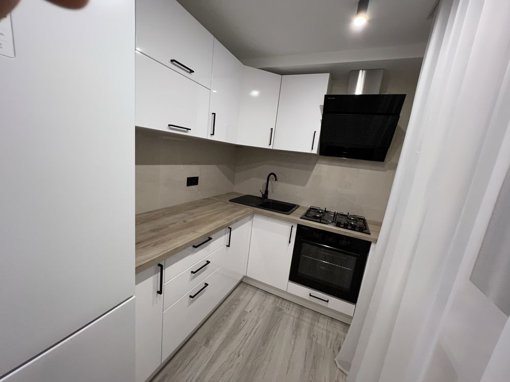 2 кімнатна квартира Дніпровський рн. Проспект Воскресенський 18 Київ - зображення 1