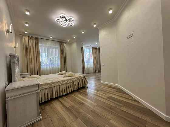 Продаж нової  3-4 кімнатної квартири 92 м2 з меблями,технікою соф.борщ Софиевская Борщаговка