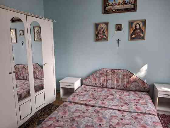 Продам 2 кім квартиру на 2 поверсі Ужгород