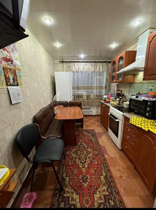 Продам 4х комнатную квартиру 10мкр(Набережная) Каменское (Запорожская обл.) - изображение 3