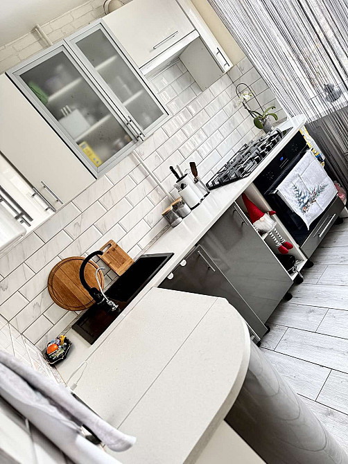 ПЕРША ЗДАЧА вул.Проспект Нез. ШИКАРНА 1 кімн.кв Все нове Черновцы - изображение 1