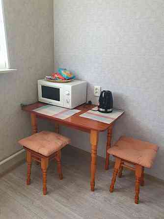 Сдам 2х.ком в шаге от.метро Гагаринаа. 