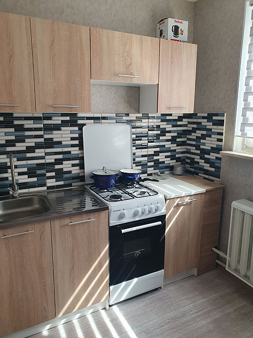 Сдам 2х.ком в шаге от.метро Гагаринаа.  - photo 2