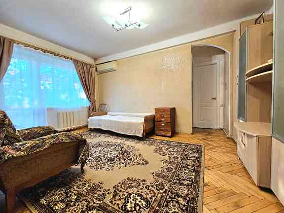 Аренда двухкомнатной квартиры Дарницкая площадь Киев