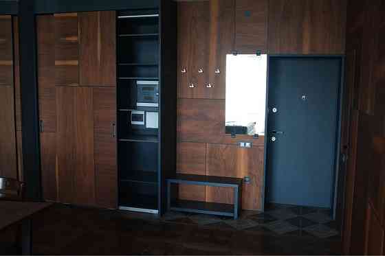 Двухрівнева квартира з панорамними вікнами на парк у Luxe House Ровно