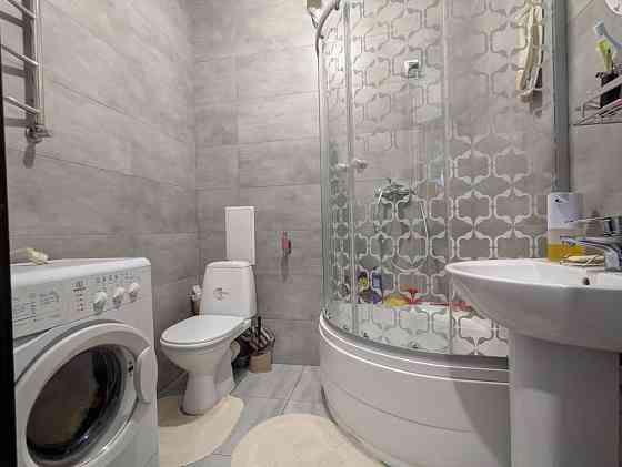 2к квартира з ремонтом в центрі Бучі.  Поруч Київ. Буча