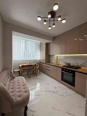 2 кім квартира з якісним ремонтом та меблями Ивано-Франковск