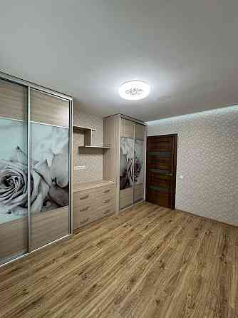 Продам трикімнатну квартиру на вул. Фабрична!! Ровно