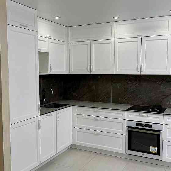 Пропонуємо простору 2к.кв. поряд з парком та озером. Мікрорайон Дружба Тернополь