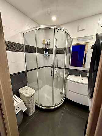 Продається 3-кімнатна двоповерхова квартира. ПБорщагівка Петропавлівська Борщагівка