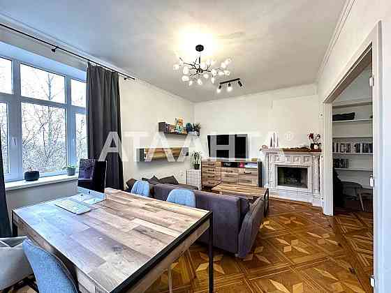 Продаж 2-кім кв з Гаражем в австрійській віллі по вул. Ріпина Львів