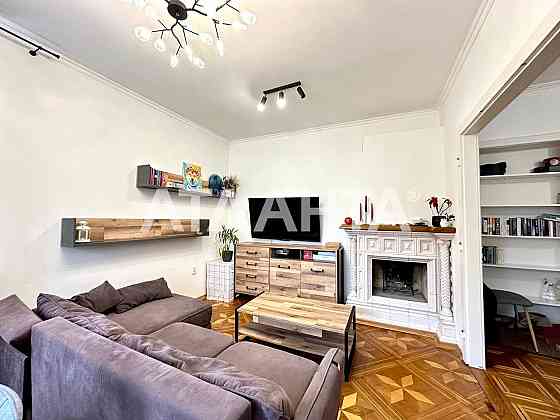 Продаж 2-кім кв з Гаражем в австрійській віллі по вул. Ріпина Львів