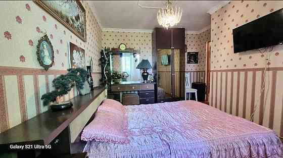 Березинка. 3 х к кв. Раздельные комнаты. Риелторы не звоните Днепр