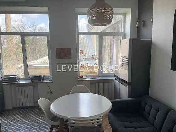 Простора та стильна 3к квартира Солом'янський район Київ