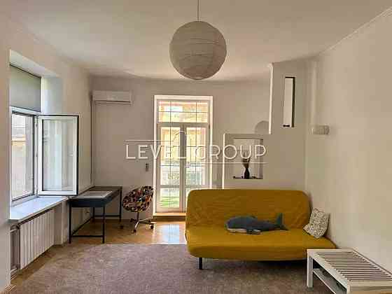 Простора та стильна 3к квартира Солом'янський район Київ