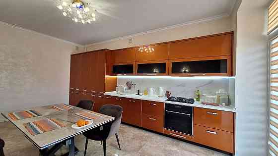 Продам 3-х комнатную квартиру в Черноморске Чорноморськ