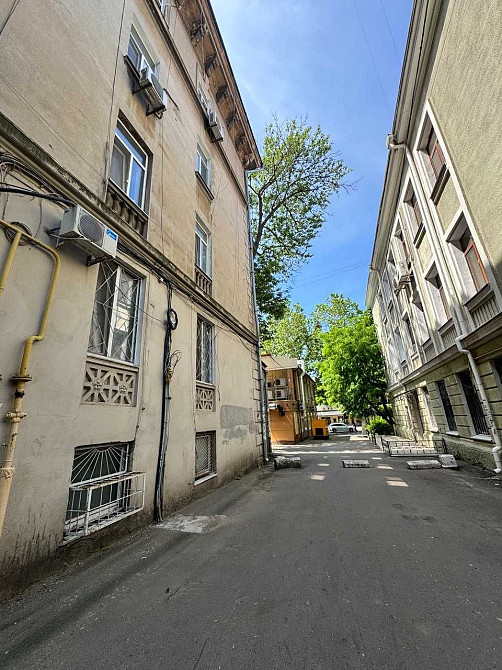 Продам 2-кімнатну квартиру у сталінці на Фонтані біля Парку Перемоги Odesa - photo 1