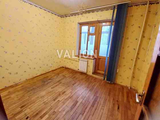 Без % Продаж 5-кімнатної квартири, вул. Васильківська, 38, поруч метро Київ