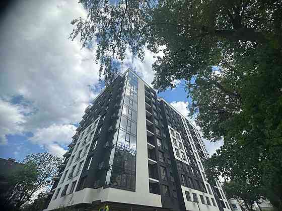 Продаю квартиру в новому житловому будинку центр Ивано-Франковск