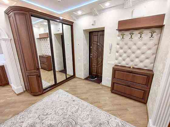 Здається 2-Х кімнатна "НОВОБУДОВА" на вул.РУСЬКА (меблі МАЙЯ). Черновцы