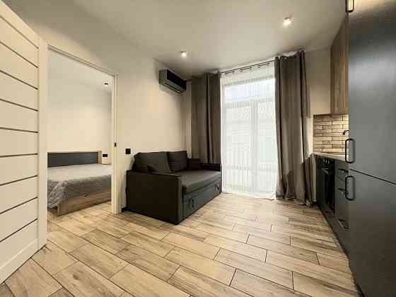 Виставковий центр, спальня + кухня-вітальня, 2 поверх, біля Лікограду. Киев