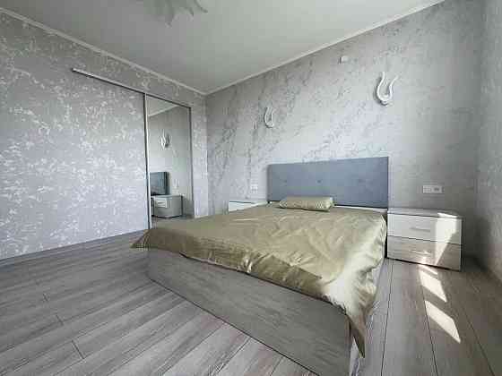 Аренда видовой 3к=100м2 квартиры в ЖК 4 Сезона Максимовича 3Г ВДНГ Kyiv