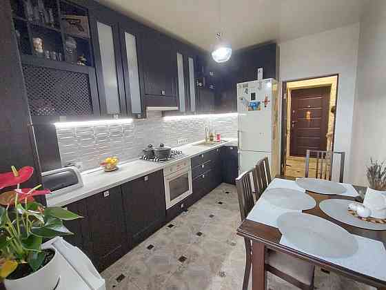 Оренда 1-кімнатної новобудови на вул. Руська (район меблі Майя) Черновцы