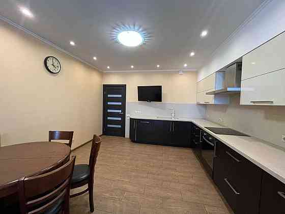 Оренда 4-кім. квартири преміум-класу 
Осокорки вул. Єлизавети Чавдар 2 Киев