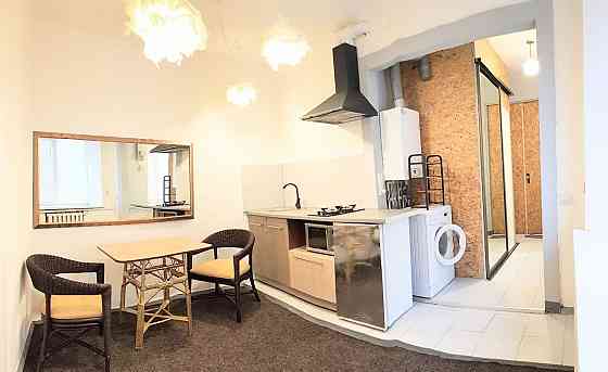 Стильная. 1 к кв. Левый берег. 15 минут к центру..Риелторы не звоните Днепр