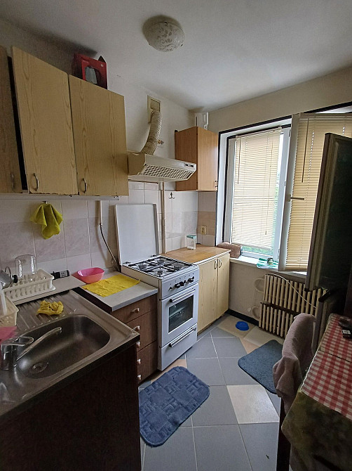 Оренда 1 кім кв вул. Хоткевича, комунальні частково. Ивано-Франковск - изображение 1