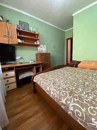 Продам 3-х кімнатну з Автономним опаленням Белая Церковь