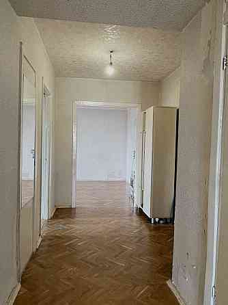 Продаж 3к квартири м.Левобережна 5 хв, вул. Шептицького 3Б Без комісіі Київ