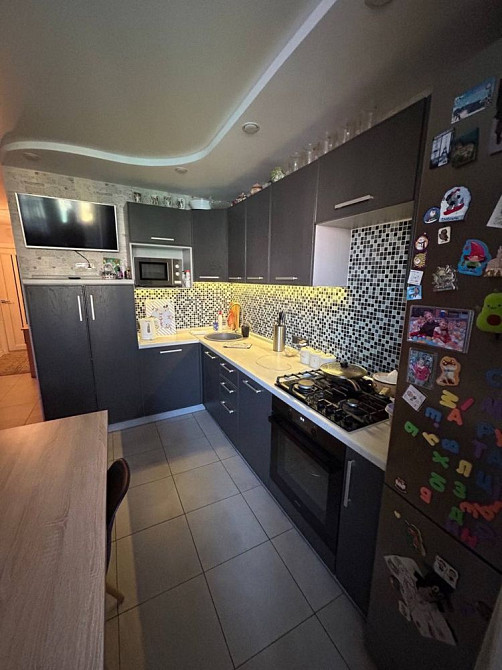 БЕЗ КОМІСІЇ! Продаж 1-к з ремонтом ! Терміново Святопетрівське (Києво-Свят.р-н) - зображення 1