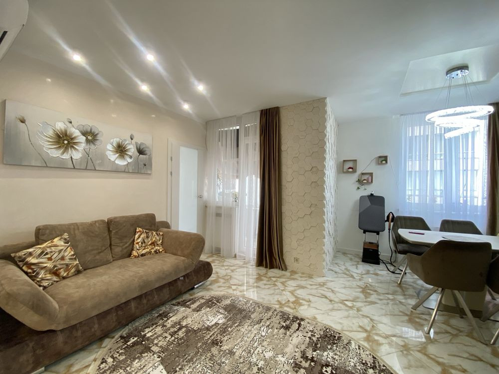 Продається 2-х кімн атна  квартира в ровобудові на Лінкольна Львов - изображение 4