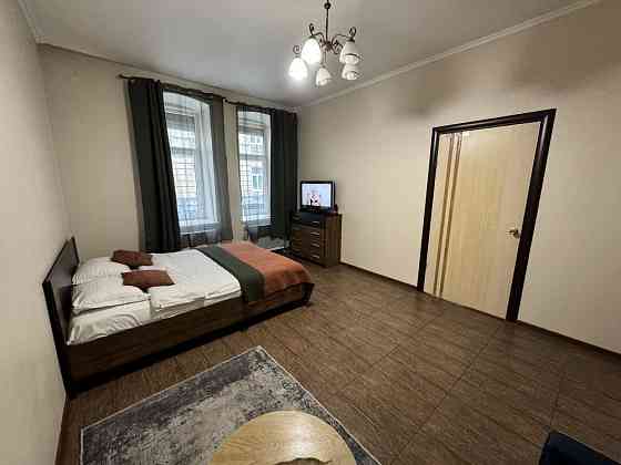 Продаж 2 кім оперний театр Краківський базар вул. Таманська Львов