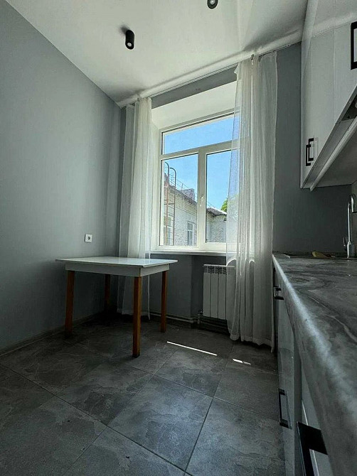 Продам 4-и к/к 85 м2 з гарним розташуванням в самому центрі міста. Кропивницкий - изображение 2