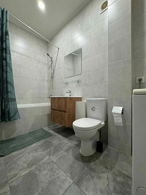 Продам 4-и к/к 85 м2 з гарним розташуванням в самому центрі міста. Кропивницкий - изображение 4