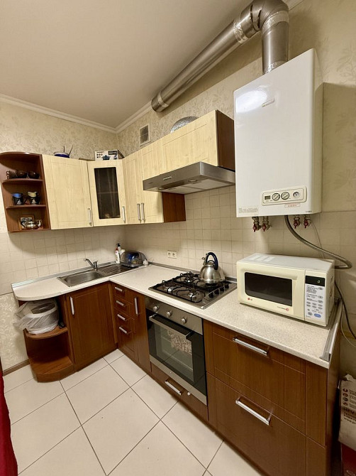 Квартира з ремонтом в центральній частині міста, поряд школа Ирпень - изображение 2