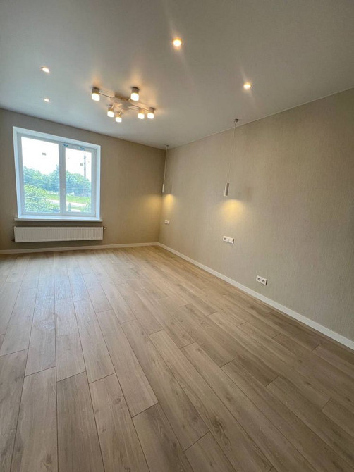 Продам простору квартиру з новим ремонтом. 46 м2 новий ЖК. Газ Буча - изображение 2