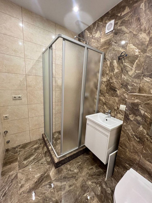 Продам простору квартиру з новим ремонтом. 46 м2 новий ЖК. Газ Буча - изображение 4