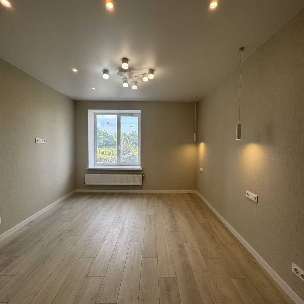 Продам простору квартиру з новим ремонтом. 46 м2 новий ЖК. Газ Буча - изображение 1