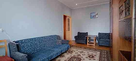 Аренда двухкомнатной сталинки с видом на Днепр Днепр