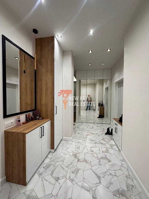 Однокімнатна квартира 70 кв.м. Коновальця 8 поверх паркінг м.Печерська Киев - изображение 4