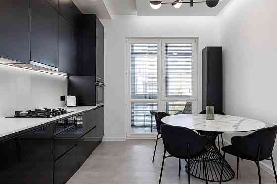 Оренда 2к квартири по вул. Чупринки Львов