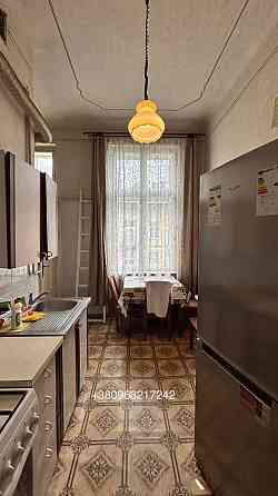 Оренда просторої трикімнатної квартири на початку вул. Ген. Чупринки Львов