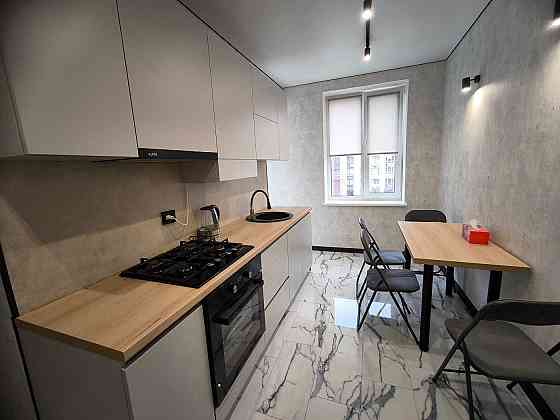 Продам новеньку двокімнатну квартиру в сучасному ЖК поруч з парком. Ирпень