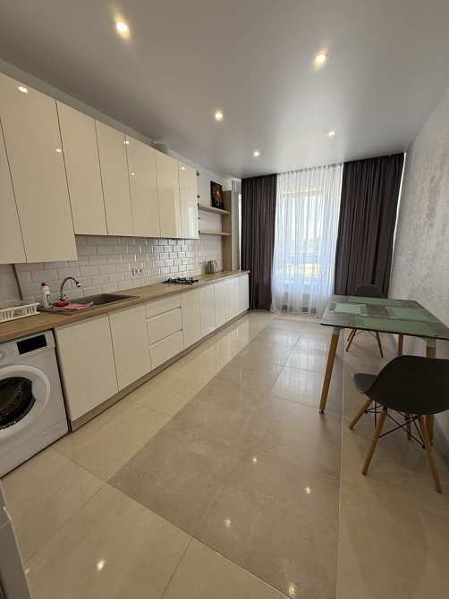 Продам євро двокімнатну квартиру з новим ремонтом. Ніхто не жив Ирпень - изображение 1