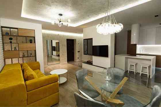 Оренда 2к квартири по вул. Пекарська Львов