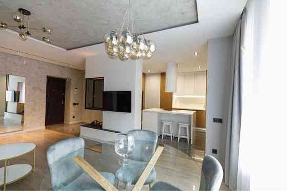 Оренда 2к квартири по вул. Пекарська Львов