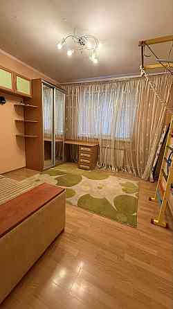 Здам 4 квартиру м. Палац Спорту 